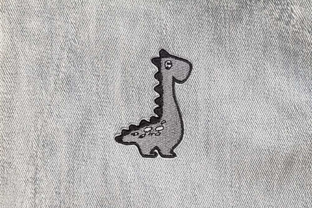 Dino-Patch Langhals-Dino in Grau // Patch bzw. Aufnäher